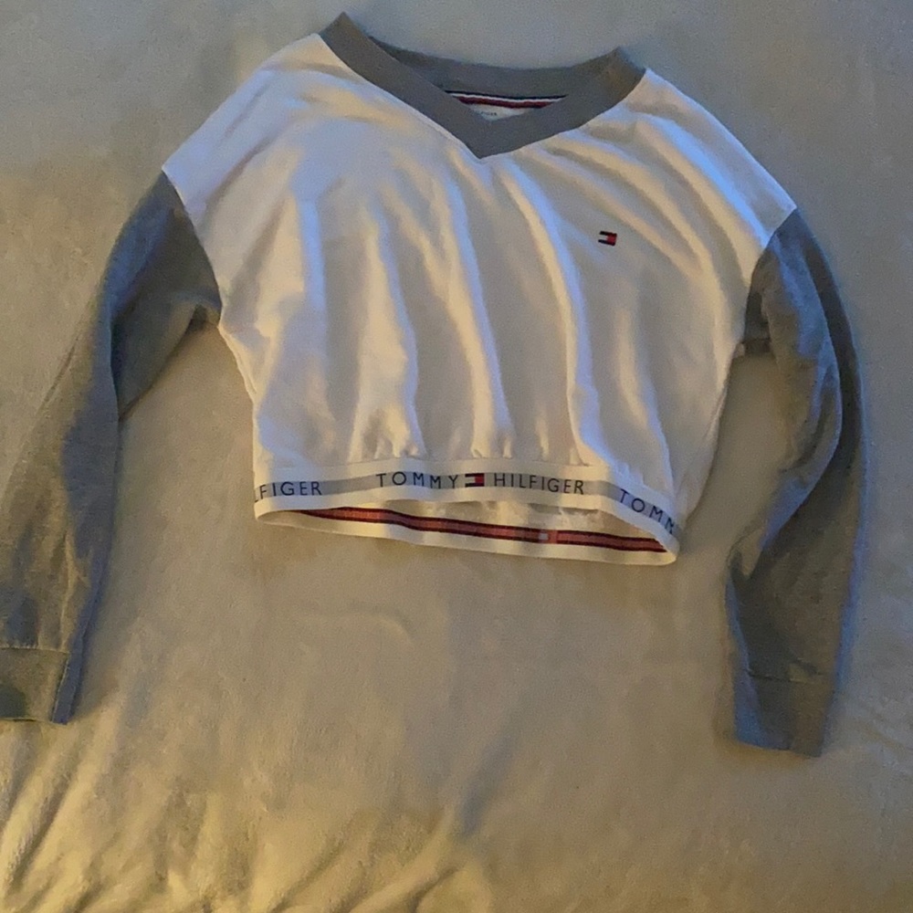Tommy Hilfiger Crop Top Sweater | Size Medium